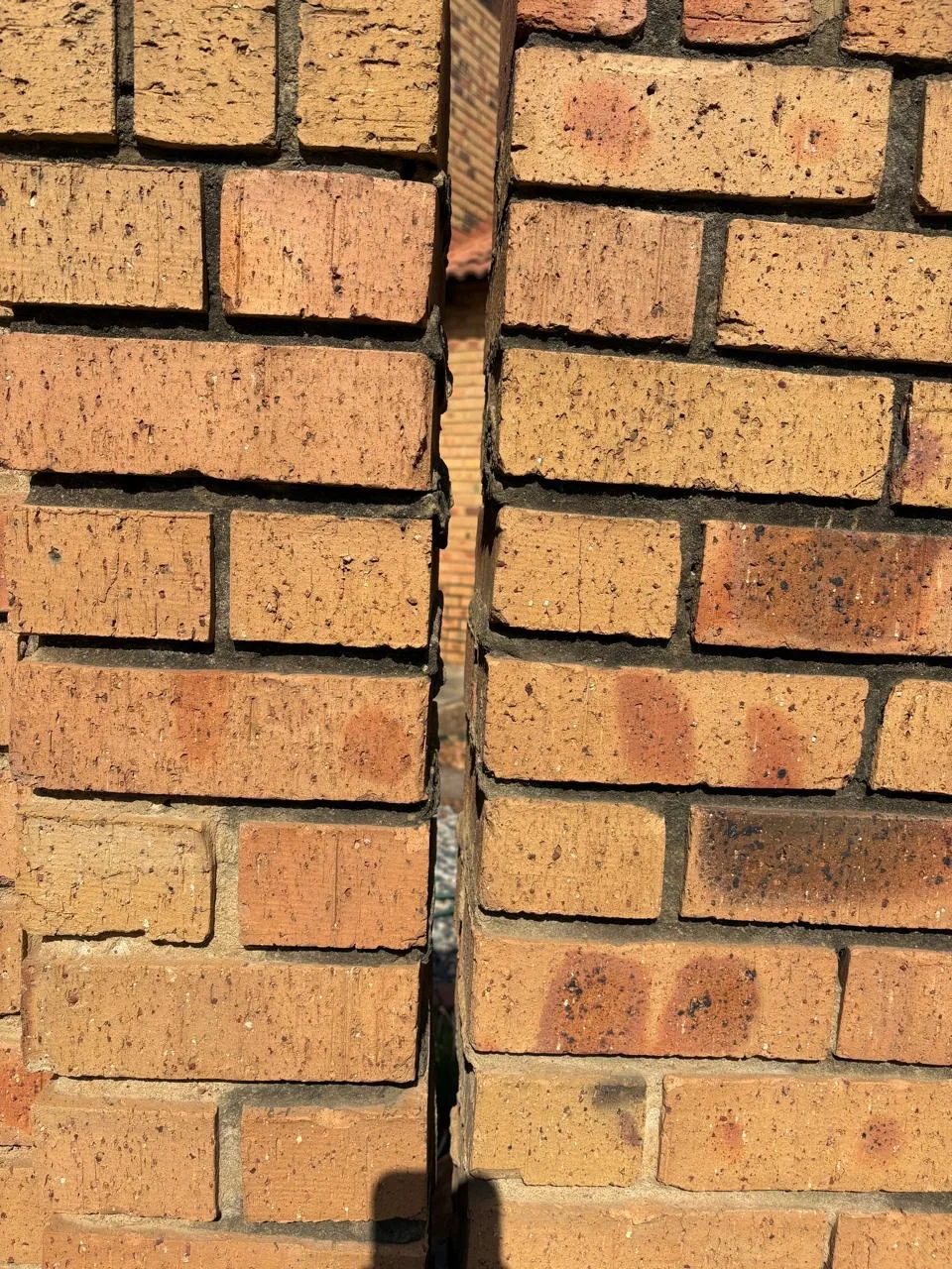 Structural crack in boundary wall